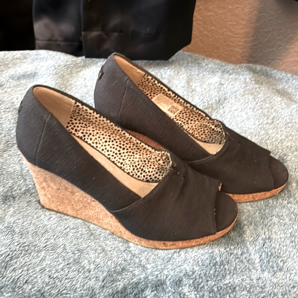Open toe black cavas wedges